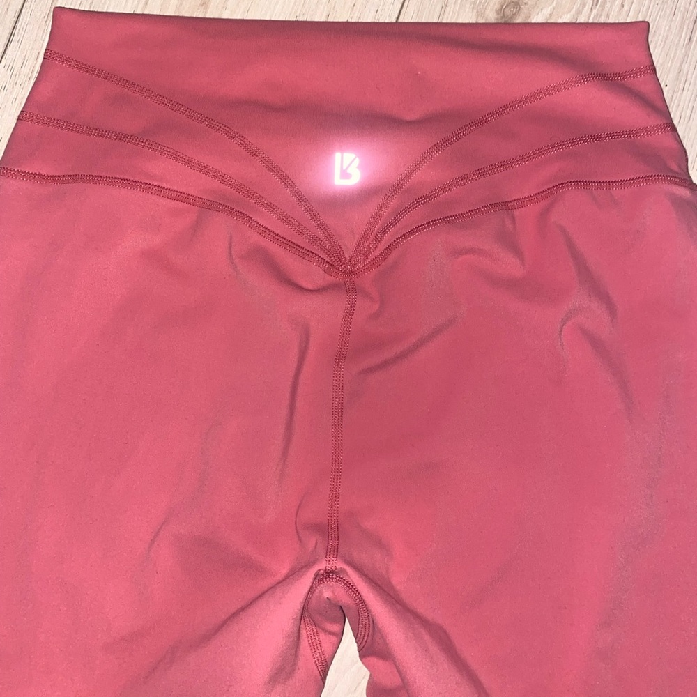 Buff bunny leggings size large